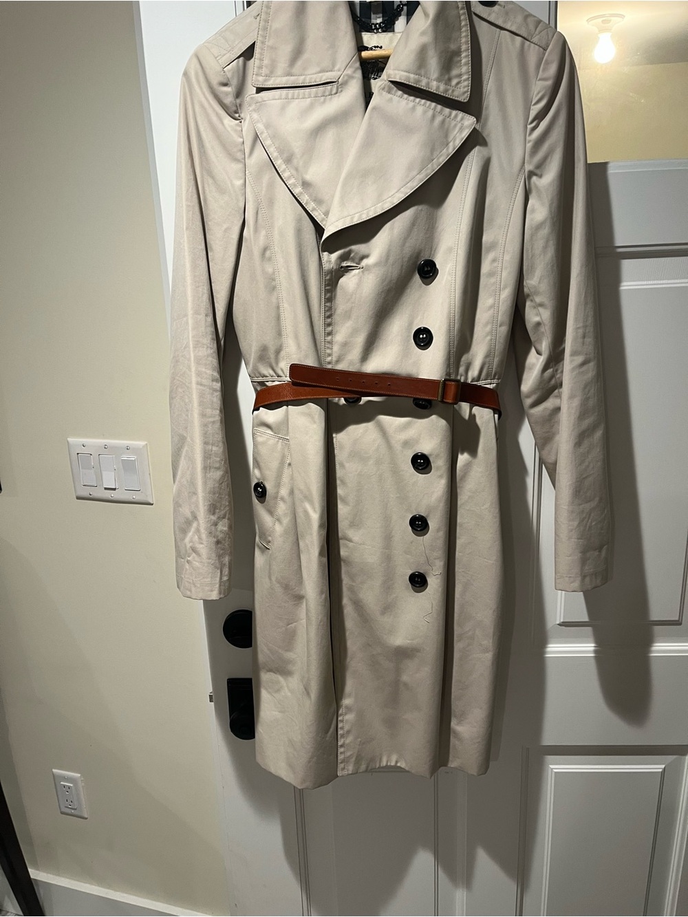Burberry Beige Double-Breasted Trench with Brown leather Belt with tags SZ 14R - Picture 2 of 15